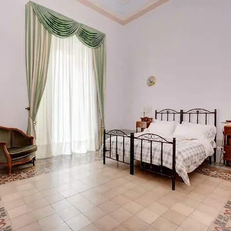 Lettera Living Katánie